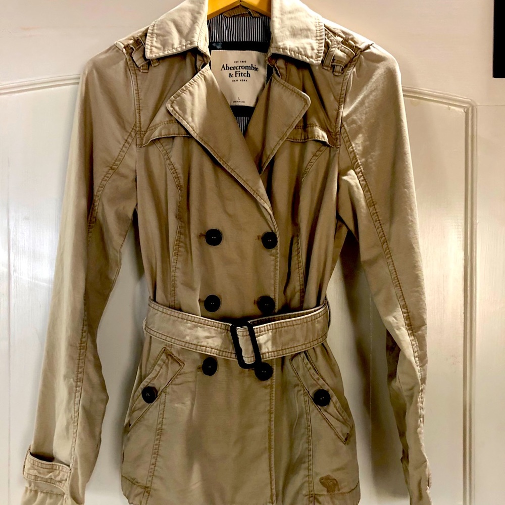 NWOT Abercrombie & Fitch trench coat